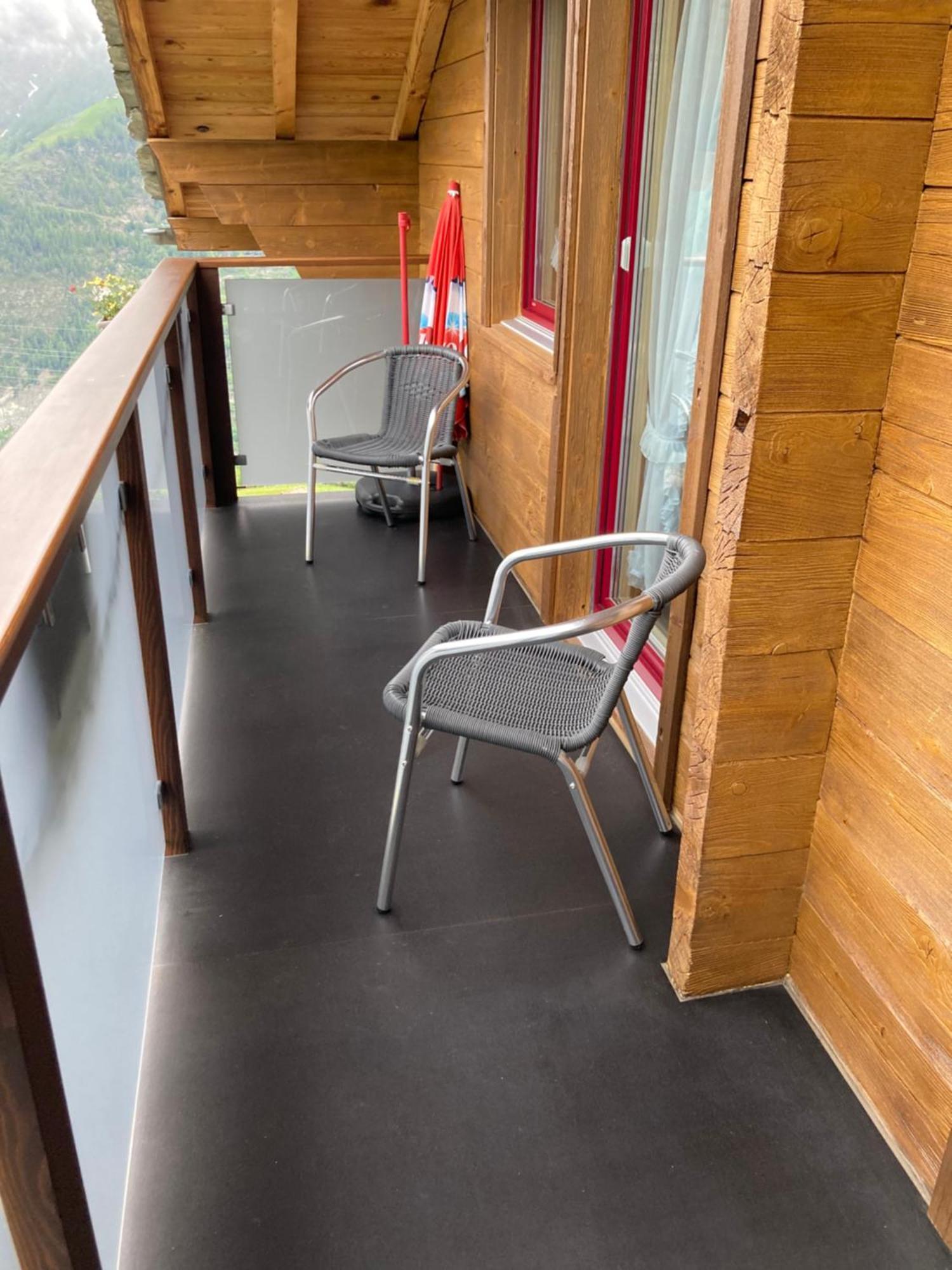 Haus Dorfblick Apartamento Grächen Exterior foto